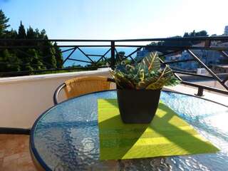 Апартаменты Apartments Lungo Mare Улцинь Улучшенный номер-студио с балконом и видом на море-4